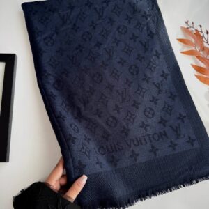 شال پاییزه سورمه ای